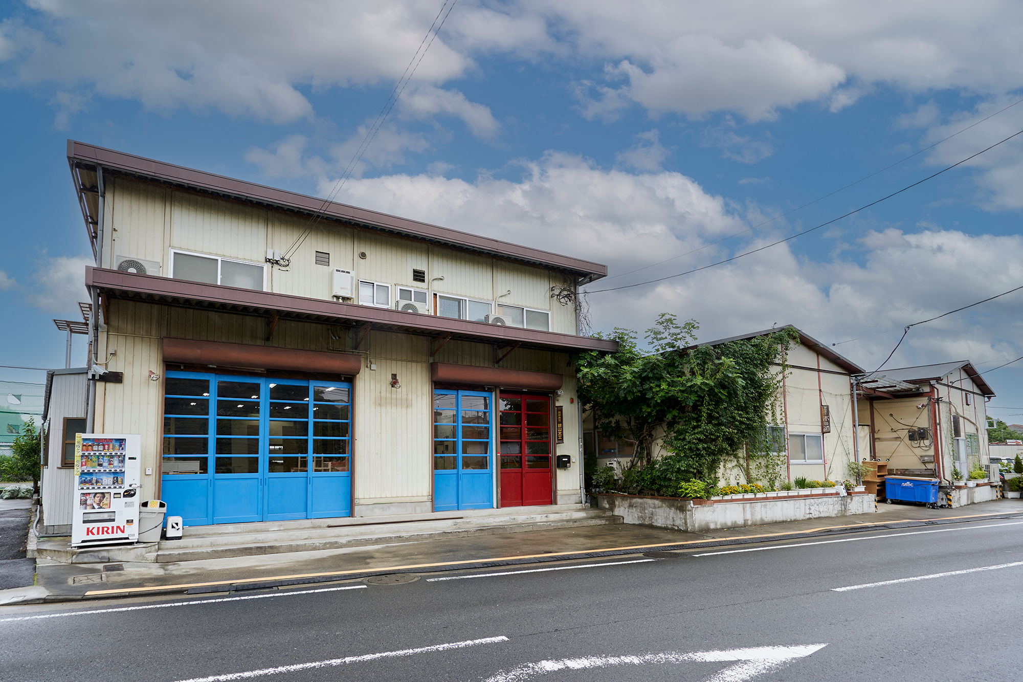 会社案内 | 【秋山木工】一流の家具職人｜神奈川県